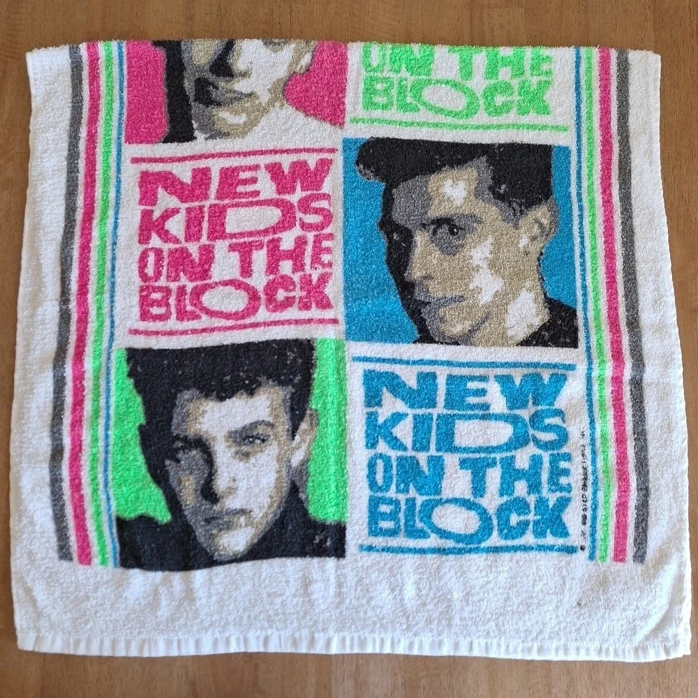 RARE *NEW W/TAG* Vintage NEON New Kids on the Block 1989 Beach Bath Cotton Towel